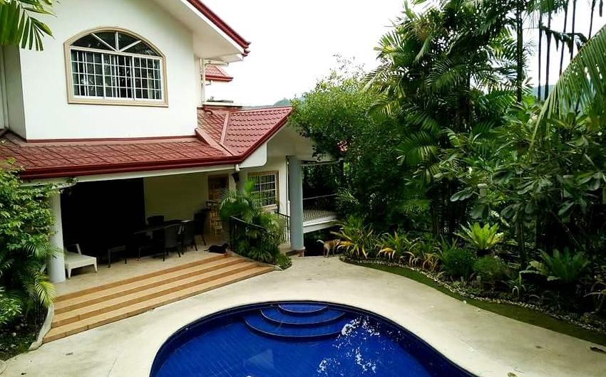 House and Lot with Pool Talamban, Cebu Global One Realty