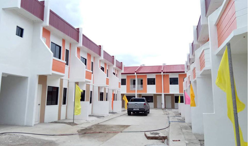 Palmyra Place Tayud, Consolacion - Townhouse for Sale