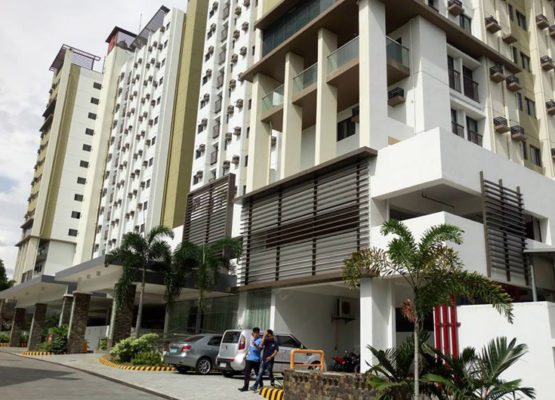 globalonerealty-grandlandresidencesbanilad-condoforsalecebu-grandentrace