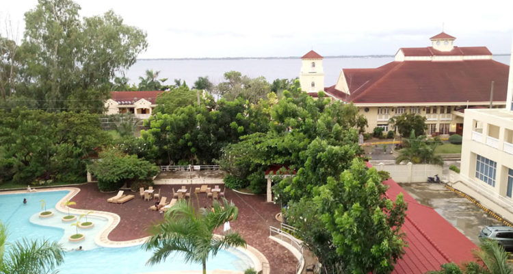 globalonerealty-lamiradastudiounitmactan-condoforsalecebu-condoliving