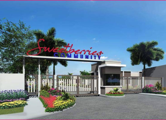 globalonerealty-sweetberries-houseandlot-forsale-baliwaganbalamban-cebu-entrancegate