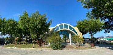 Lawn lot in Block Eight, SRP Talisay at 3,900/month